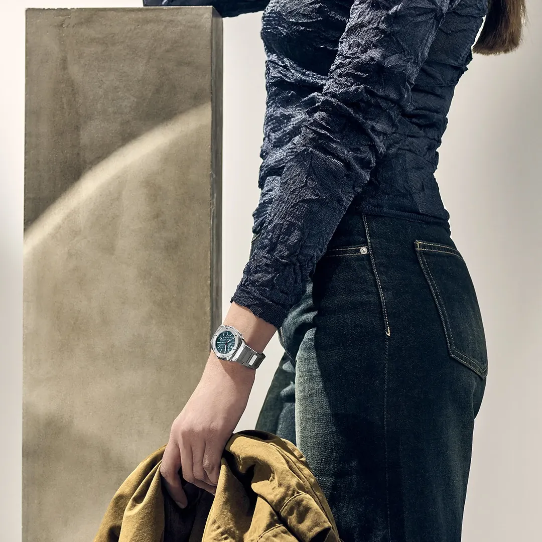 Extreme Quartz Watch AL-220TB2AE6B | Alpina Watches US